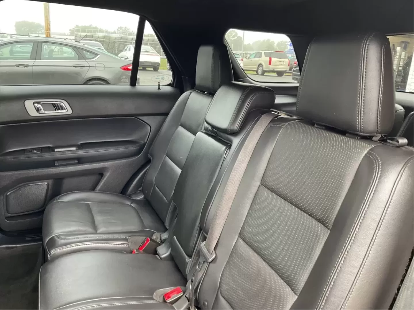 2015 Ford Explorer Limited (1FM5K8F84FG) with an 3.5L V-6 DOHC engine, located at 8750 N County Rd 25A, Piqua, OH, 45356, (937) 908-9800, 40.164391, -84.232513 - **Adventure Awaits in the 2015 Ford Explorer Limited at Advantage Car and Credit - Piqua!**<br /> <br /> Whether you're a growing family in need of a spacious vehicle or an adventurous spirit looking for the perfect road trip companion, this 2015 Ford Explorer Limited is ready to elevate your lifest - Photo#10