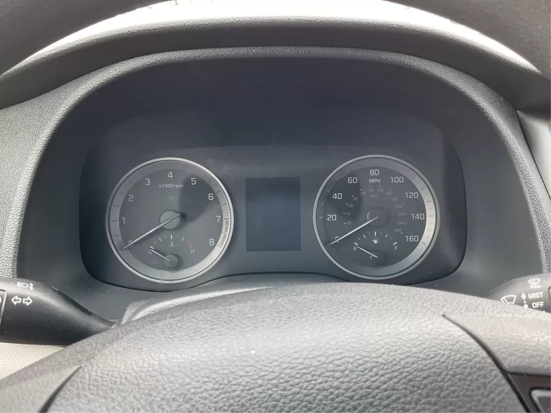 2016 Hyundai Tucson SE (KM8J3CA43GU) with an Nu 2L I-4 gasoline direct injection engine, 6A transmission, located at 1230 East Main St, Xenia, OH, 45385, (937) 908-9800, 39.688026, -83.910172 - **Elevate Your Daily Drive with the 2016 Hyundai Tucson SE Perfect for Your Active Lifestyle!**<br /> <br /> Are you in search of a reliable vehicle that fits your busy lifestyle? The 2016 Hyundai Tucson SE, available now at Advantage Car and Credit in Piqua, OH, is the ultimate SUV for those on th - Photo#15