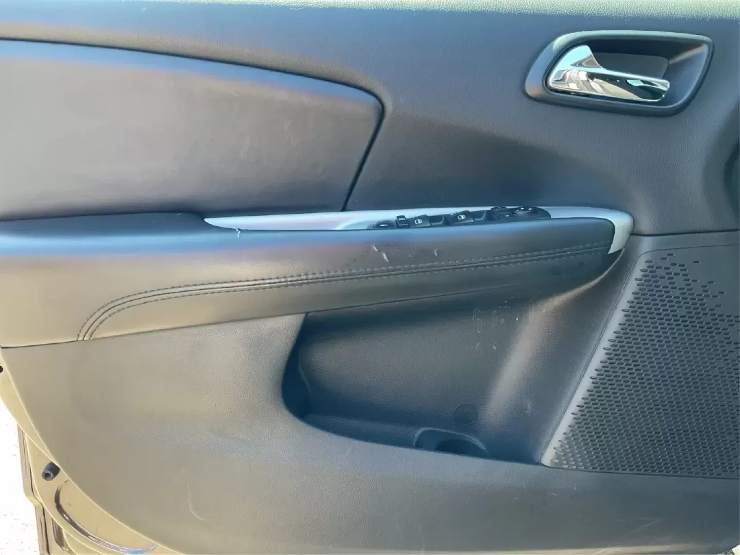 2019 Dodge Journey SE (3C4PDCBB0KT) with an Other engine, located at 4508 South Dixie Dr, Moraine, OH, 45439, (937) 908-9800, 39.689976, -84.218452 - ### Discover Your Next Adventure with the 2019 Dodge Journey SE Perfect for Growing Families!<br /> <br /> Are you looking for a reliable and spacious SUV that can accommodate your family's needs and adventures? Look no further than this 2019 Dodge Journey SE, now available at Advantage Car and Cre - Photo#17