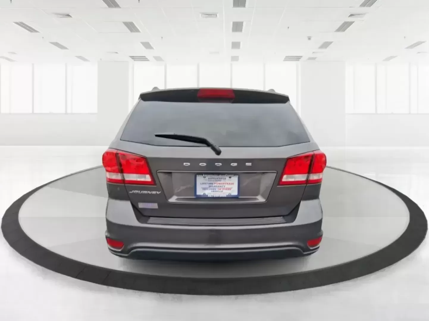 2019 Dodge Journey SE (3C4PDCBB0KT) with an 2.4L L6 DOHC 16V engine, 4A transmission, located at 1230 East Main St, Xenia, OH, 45385, (937) 908-9800, 39.688026, -83.910172 - ### Discover Your Next Adventure with the 2019 Dodge Journey SE Perfect for Growing Families!<br /> <br /> Are you looking for a reliable and spacious SUV that can accommodate your family's needs and adventures? Look no further than this 2019 Dodge Journey SE, now available at Advantage Car and Cre - Photo#3