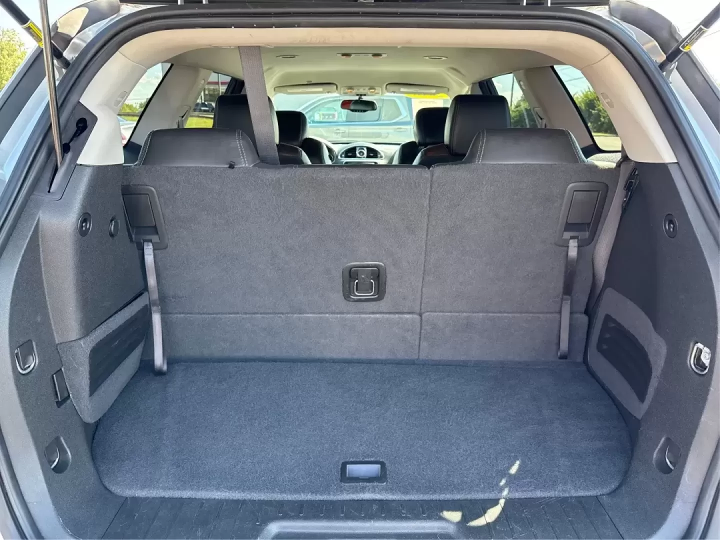 2015 Buick Enclave Leather (5GAKRBKD2FJ) with an 3.6L V-6 gasoline direct injection engine, located at 1099 N County Rd 25A , Troy, OH, 45373, (937) 908-9800, 40.057079, -84.212883 - Are you ready to elevate your family adventures and enjoy your daily commutes in style? Look no further than the 2015 Buick Enclave, available now at Advantage Car and Credit in Troy, OH! This spacious utility vehicle is designed with families in mind, making it the perfect choice for busy parents, - Photo#12