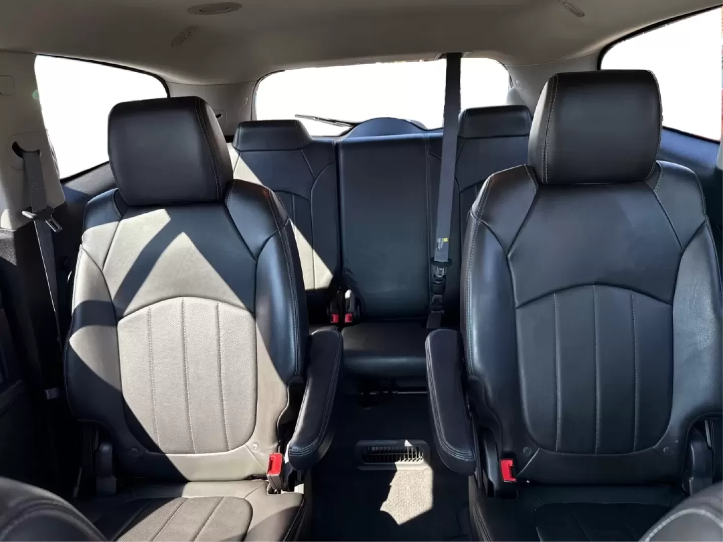 2015 Buick Enclave Leather (5GAKRBKD2FJ) with an 3.6L V-6 gasoline direct injection engine, located at 1099 N County Rd 25A , Troy, OH, 45373, (937) 908-9800, 40.057079, -84.212883 - Are you ready to elevate your family adventures and enjoy your daily commutes in style? Look no further than the 2015 Buick Enclave, available now at Advantage Car and Credit in Troy, OH! This spacious utility vehicle is designed with families in mind, making it the perfect choice for busy parents, - Photo#14