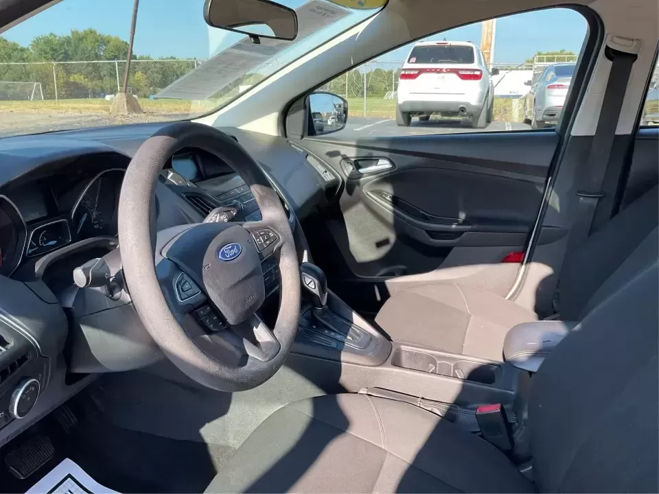 2018 Ford Focus SE Hatch (1FADP3K23JL) with an 2.0L L4 DOHC 16V engine, Automatic transmission, located at 8750 N County Rd 25A, Piqua, OH, 45356, (937) 908-9800, 40.164391, -84.232513 - Busy weekdays, long commutes up I75, and quick weekend getaways to the Great Miami River Trail call for a car that's easy to live with, easy to park, and efficient to run. This 2018 Ford Focus SE Hatchback in Ingot Silver Metallic fits that lifestyle with the versatility of a hatch, the confidence o - Photo#9
