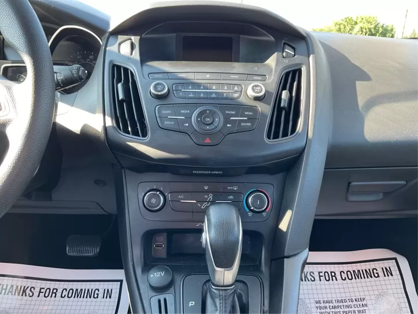 2018 Ford Focus SE (1FADP3K23JL) with an 2L I-4 gasoline direct injection engine, located at 1184 Kauffman Ave, Fairborn, OH, 45324, (937) 908-9800, 39.807072, -84.030914 - ### Discover Adventure and Comfort with the 2018 Ford Focus SE at Advantage Car and Credit!<br /> <br /> Are you in search of a reliable, stylish vehicle that perfectly complements your active lifestyle? Look no further! The 2018 Ford Focus SE Hatchback is designed for those who appreciate both func - Photo#13