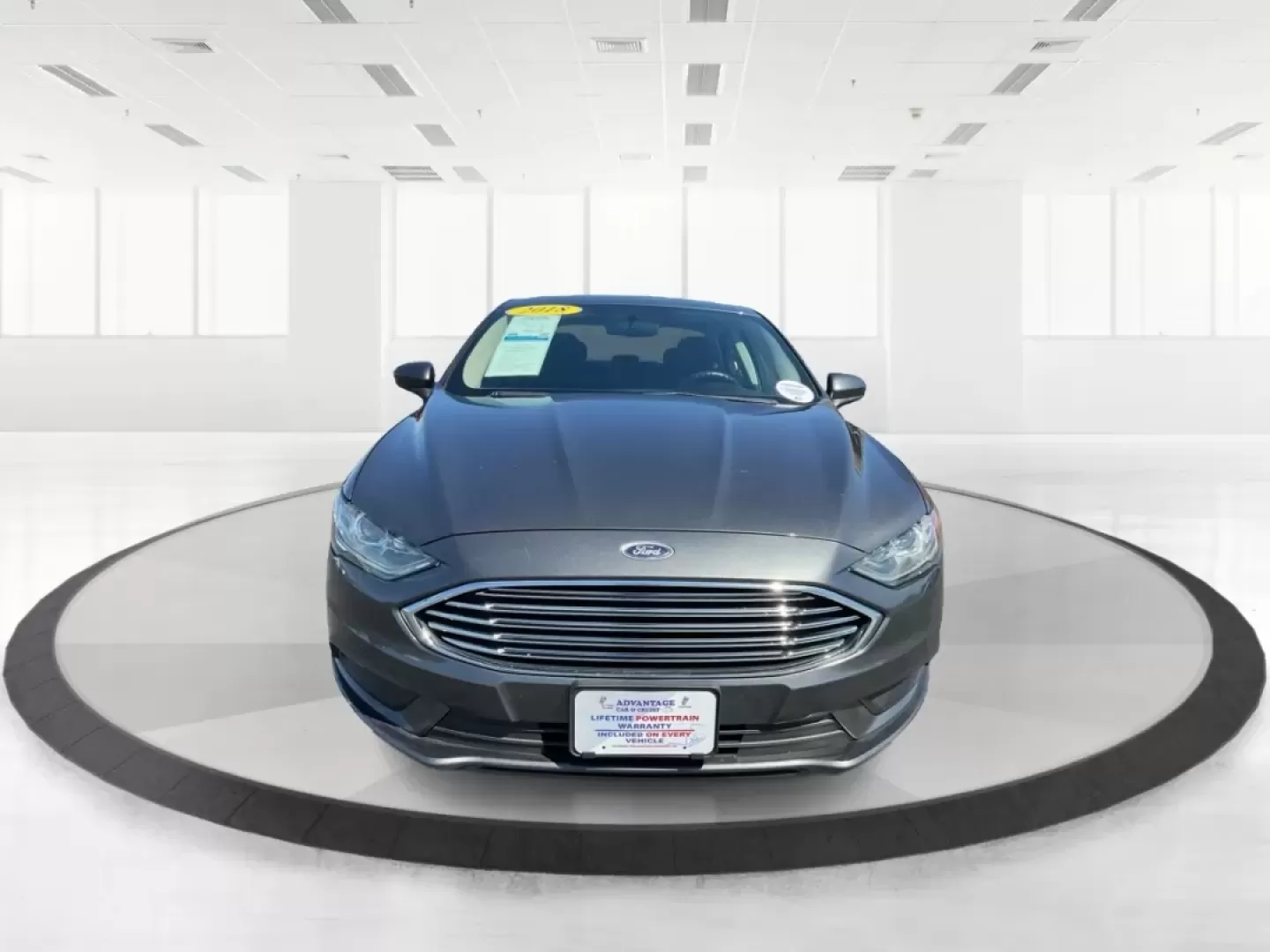 2018 Ford Fusion SE (3FA6P0HD3JR) with an Other engine, located at 401 Woodman Dr, Riverside, OH, 45431, (937) 908-9800, 39.760899, -84.123421 - Looking for a reliable sedan that combines style, comfort, and practicality? Look no further than the 2018 Ford Fusion SE, available now at Advantage Car and Credit in Vandalia, OH! Perfect for your daily commute, family outings, or even weekend adventures, this vehicle is designed to enhance your l - Photo#7