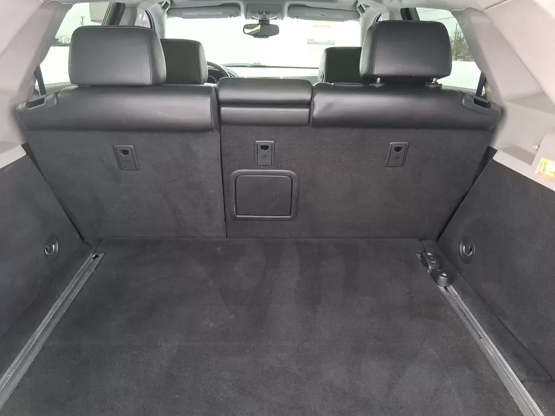 2014 Cadillac SRX Performance Collection (3GYFNCE38ES) with an 3.6L V-6 gasoline direct injection engine, 6-Speed Automatic transmission, located at 1184 Kauffman Ave, Fairborn, OH, 45324, (937) 908-9800, 39.807072, -84.030914 - **Experience Luxury and Versatility with the 2014 Cadillac SRX Performance Collection at Advantage Car and Credit - Riverside!**<br /> <br /> Are you in search of a vehicle that accommodates both your daily commutes and weekend adventures while ensuring you travel in style? Look no further than the - Photo#12