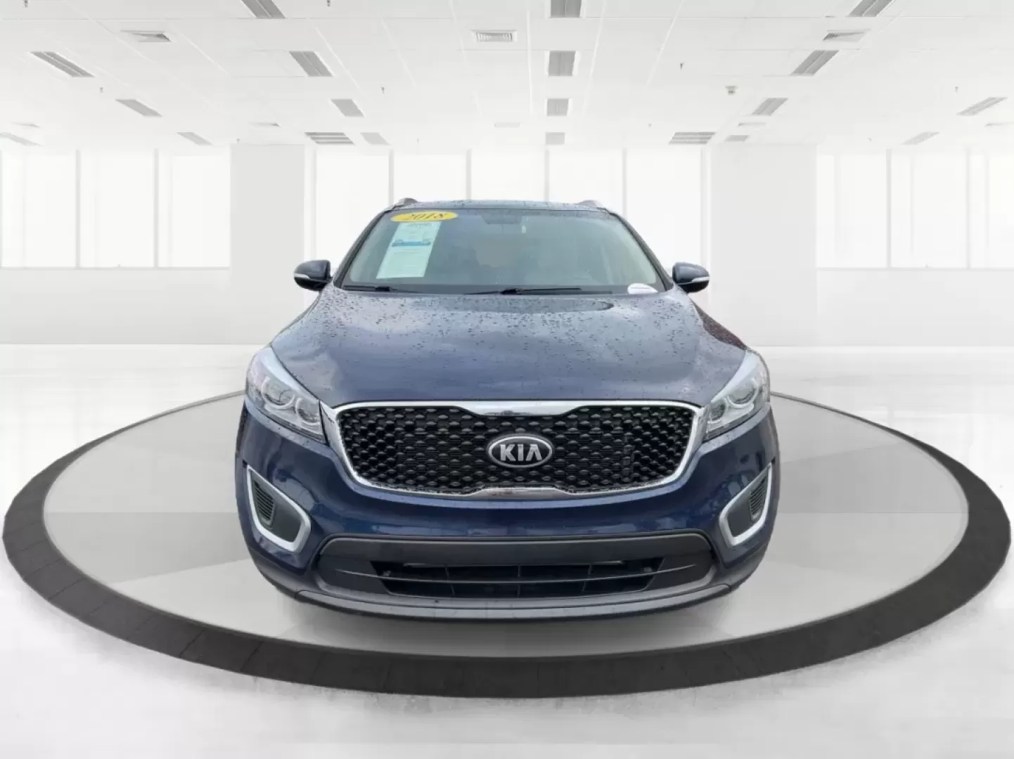 2018 Kia Sorento 2.4L LX (5XYPGDA30JG) with an 2.4L I-4 gasoline direct injection engine, located at 1230 East Main St, Xenia, OH, 45385, (937) 908-9800, 39.688026, -83.910172 - **Explore the Open Road in Style with the 2018 Kia Sorento - Perfect for Every Family Adventure!**<br /> <br /> Are you ready for your next family road trip or weekend getaway? The 2018 Kia Sorento is the SUV that will elevate your lifestyle and ensure every journey is memorable. With its spacious i - Photo#7