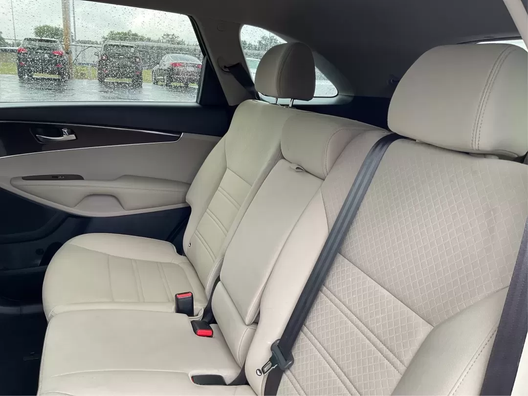 2018 Kia Sorento 2.4L LX (5XYPGDA30JG) with an 2.4L I-4 gasoline direct injection engine, located at 1230 East Main St, Xenia, OH, 45385, (937) 908-9800, 39.688026, -83.910172 - **Explore the Open Road in Style with the 2018 Kia Sorento - Perfect for Every Family Adventure!**<br /> <br /> Are you ready for your next family road trip or weekend getaway? The 2018 Kia Sorento is the SUV that will elevate your lifestyle and ensure every journey is memorable. With its spacious i - Photo#10