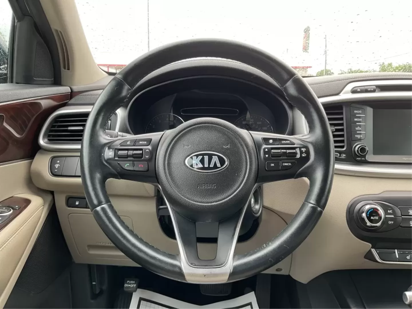 2018 Kia Sorento 2.4L LX (5XYPGDA30JG) with an 2.4L I-4 gasoline direct injection engine, located at 1099 N County Rd 25A , Troy, OH, 45373, (937) 908-9800, 40.057079, -84.212883 - **Explore the Open Road in Style with the 2018 Kia Sorento - Perfect for Every Family Adventure!**<br /> <br /> Are you ready for your next family road trip or weekend getaway? The 2018 Kia Sorento is the SUV that will elevate your lifestyle and ensure every journey is memorable. With its spacious i - Photo#16