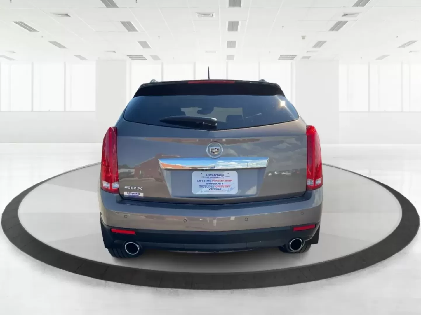 2014 Cadillac SRX Luxury Collection (3GYFNBE30ES) with an 3.6L V-6 gasoline direct injection engine, located at 1184 Kauffman Ave, Fairborn, OH, 45324, (937) 908-9800, 39.807072, -84.030914 - ### Experience Luxury and Versatility with the 2014 Cadillac SRX Luxury Collection at Advantage Car and Credit - Fairborn!<br /> <br /> Are you in search of the perfect vehicle to elevate your lifestyle? Whether you're a growing family needing a spacious ride, a commuter looking for comfort during l - Photo#3