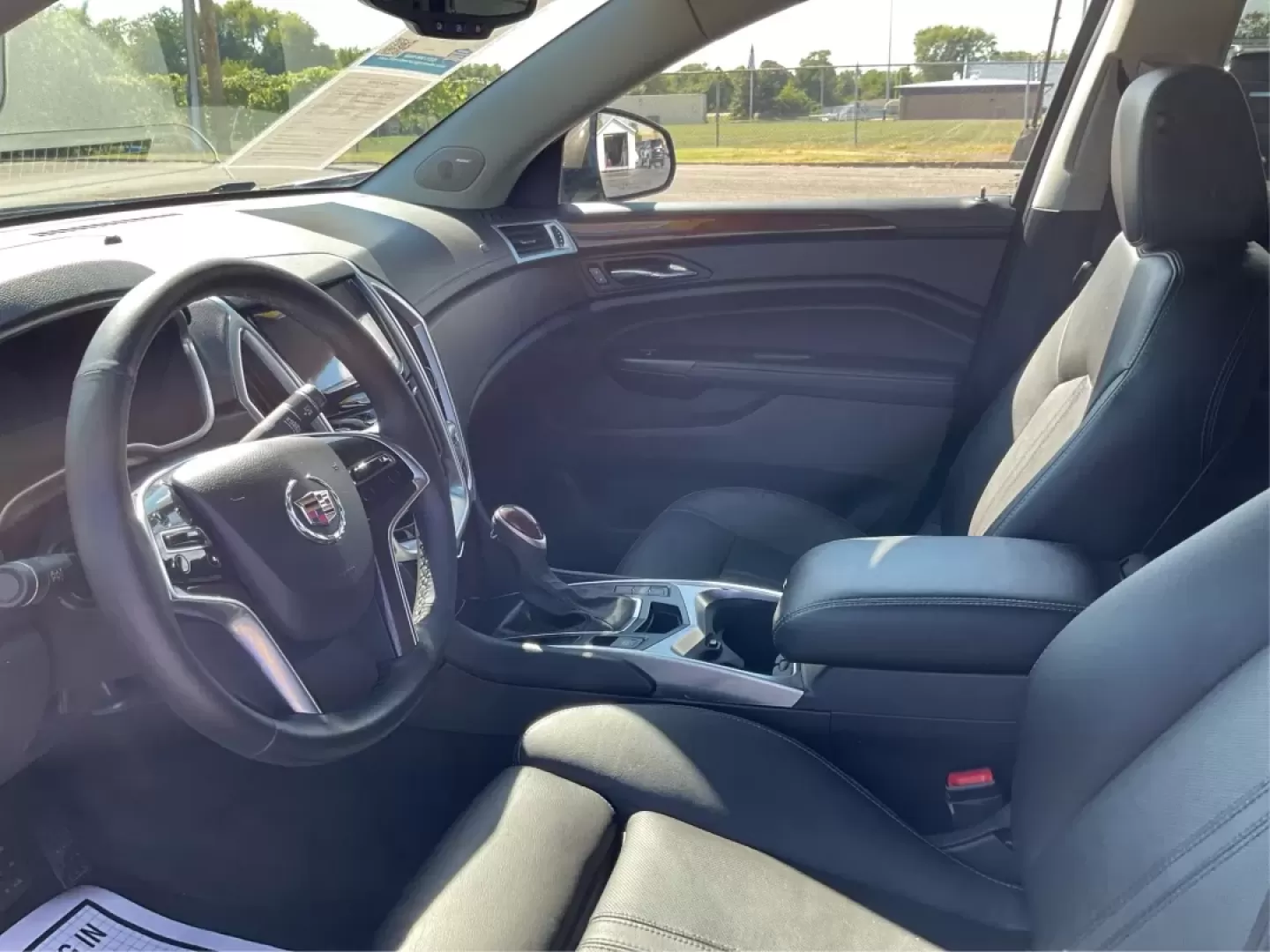 2014 Cadillac SRX Luxury Collection (3GYFNBE30ES) with an 3.6L V-6 gasoline direct injection engine, located at 1184 Kauffman Ave, Fairborn, OH, 45324, (937) 908-9800, 39.807072, -84.030914 - ### Experience Luxury and Versatility with the 2014 Cadillac SRX Luxury Collection at Advantage Car and Credit - Fairborn!<br /> <br /> Are you in search of the perfect vehicle to elevate your lifestyle? Whether you're a growing family needing a spacious ride, a commuter looking for comfort during l - Photo#9