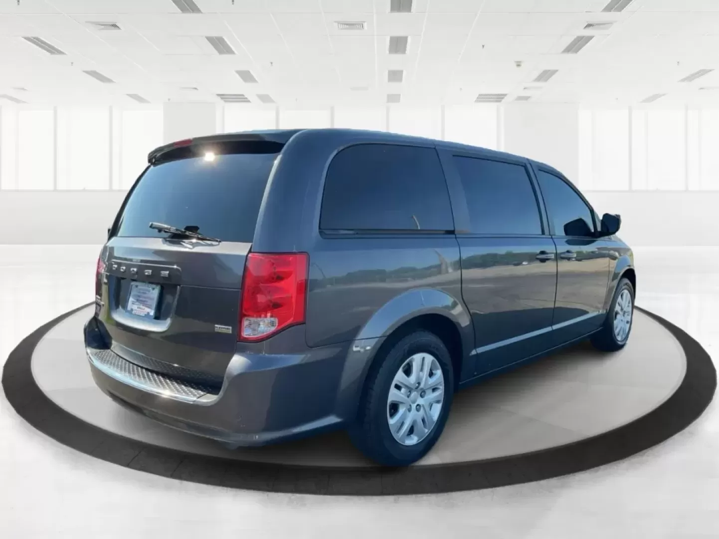 2018 Dodge Grand Caravan SE (2C4RDGBG5JR) with an Pentastar 3.6L V-6 DOHC engine, located at 1099 N County Rd 25A , Troy, OH, 45373, (937) 908-9800, 40.057079, -84.212883 - **Explore the Open Road in Style with the 2018 Dodge Grand Caravan Perfect for Families on the Go!**<br /> <br /> Are you searching for a reliable vehicle that caters to your family's needs while offering comfort and versatility? Look no further than the 2018 Dodge Grand Caravan SE, available now a - Photo#2