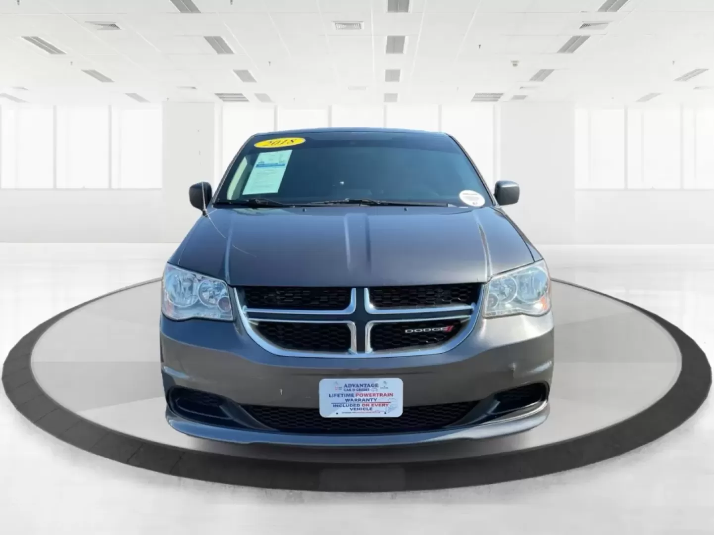 2018 Dodge Grand Caravan SE (2C4RDGBG5JR) with an Pentastar 3.6L V-6 DOHC engine, located at 1099 N County Rd 25A , Troy, OH, 45373, (937) 908-9800, 40.057079, -84.212883 - **Explore the Open Road in Style with the 2018 Dodge Grand Caravan Perfect for Families on the Go!**<br /> <br /> Are you searching for a reliable vehicle that caters to your family's needs while offering comfort and versatility? Look no further than the 2018 Dodge Grand Caravan SE, available now a - Photo#7