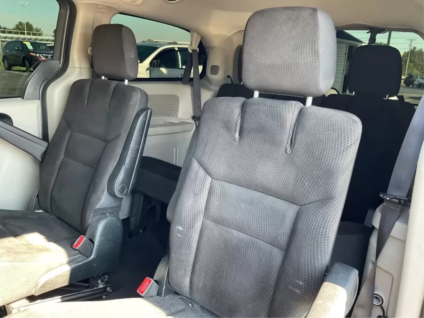 2018 Dodge Grand Caravan SE (2C4RDGBG5JR) with an Pentastar 3.6L V-6 DOHC engine, located at 1099 N County Rd 25A , Troy, OH, 45373, (937) 908-9800, 40.057079, -84.212883 - **Explore the Open Road in Style with the 2018 Dodge Grand Caravan Perfect for Families on the Go!**<br /> <br /> Are you searching for a reliable vehicle that caters to your family's needs while offering comfort and versatility? Look no further than the 2018 Dodge Grand Caravan SE, available now a - Photo#10