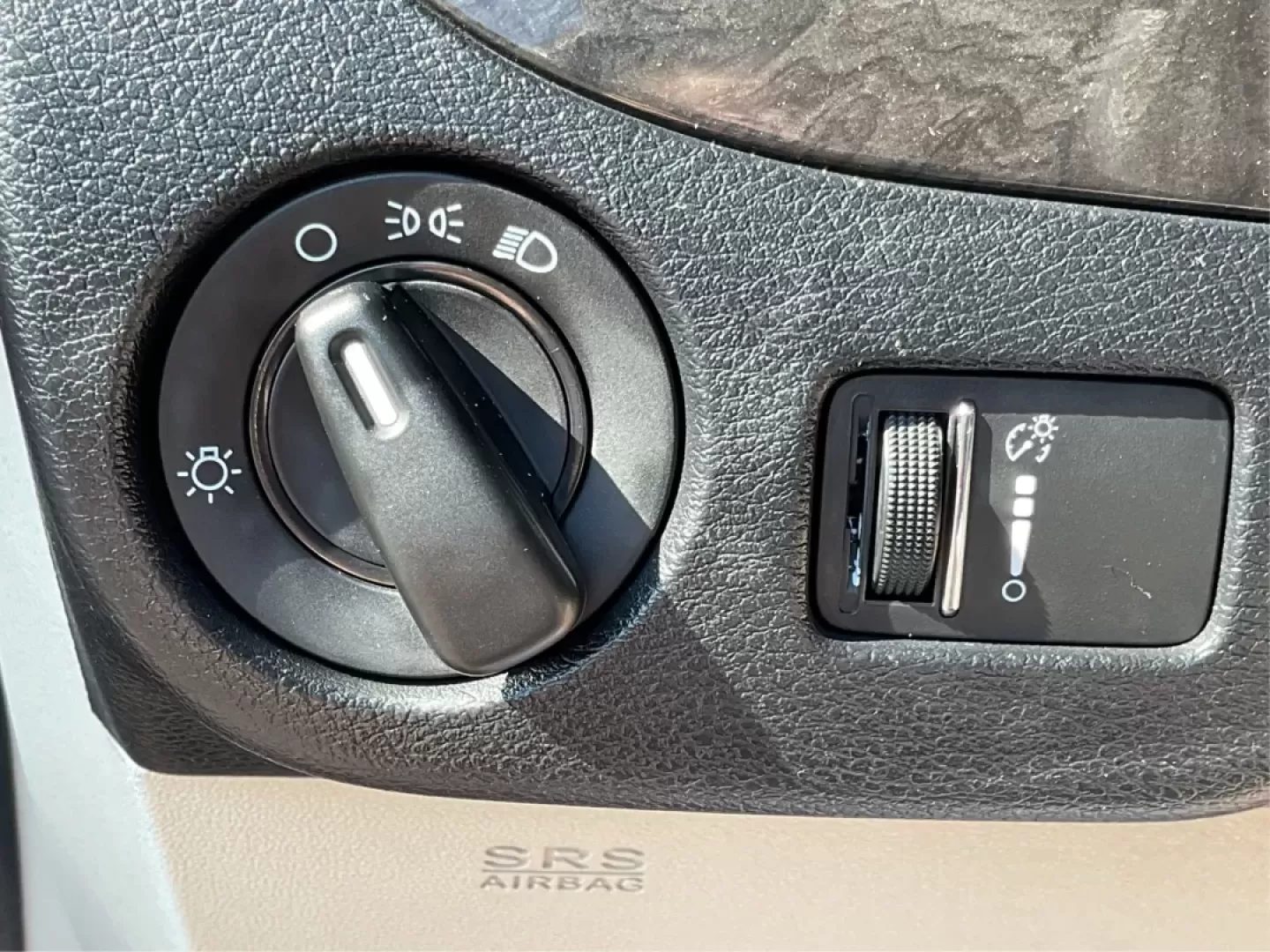 2018 Dodge Grand Caravan SE (2C4RDGBG5JR) with an Pentastar 3.6L V-6 DOHC engine, located at 1099 N County Rd 25A , Troy, OH, 45373, (937) 908-9800, 40.057079, -84.212883 - **Explore the Open Road in Style with the 2018 Dodge Grand Caravan Perfect for Families on the Go!**<br /> <br /> Are you searching for a reliable vehicle that caters to your family's needs while offering comfort and versatility? Look no further than the 2018 Dodge Grand Caravan SE, available now a - Photo#17