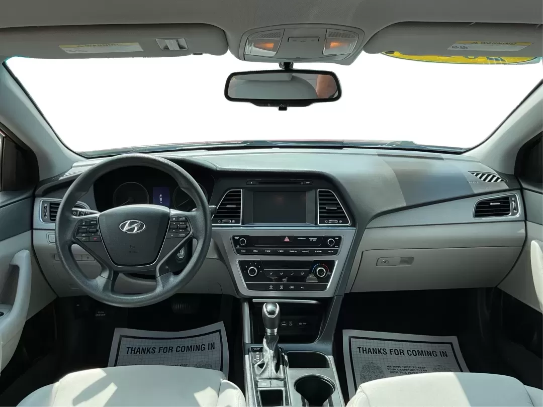 2016 Hyundai Sonata SE (5NPE24AF3GH) with an 2.4L I-4 gasoline direct injection engine, located at 1184 Kauffman Ave, Fairborn, OH, 45324, (937) 908-9800, 39.807072, -84.030914 - **Discover Your Ideal Family Sedan: 2016 Hyundai Sonata SE at Advantage Car and Credit - Moraine**<br /> <br /> Are you in search of a dependable vehicle that perfectly fits your family's lifestyle or makes your daily commute a breeze? Look no further! Presenting the 2016 Hyundai Sonata SE, a stylis - Photo#19