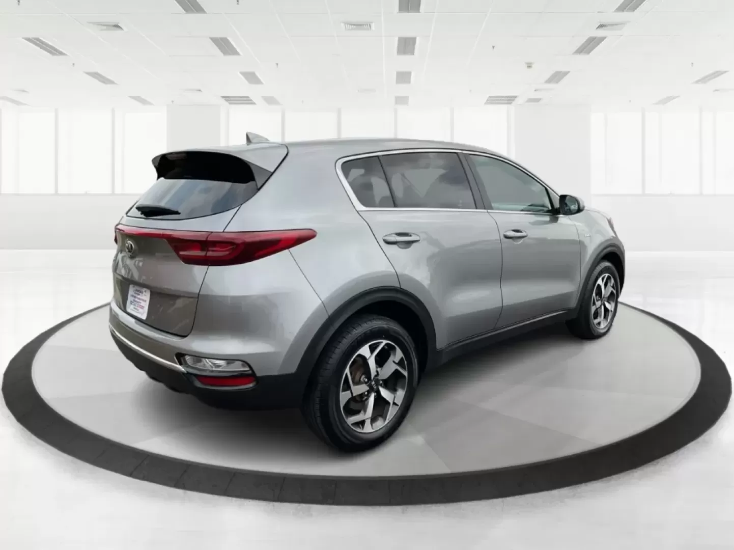 2020 Kia Sportage LX (KNDPMCAC7L7) with an Theta II 2.4L I-4 gasoline direct injection engine, located at 1951 S Dayton Lakeview Rd., New Carlisle, OH, 45344, (937) 908-9800, 39.890999, -84.050255 - **Adventure Awaits with the 2020 Kia Sportage LX Your Perfect Crossover Companion!**<br /> <br /> Are you ready to elevate your daily commutes or embark on unforgettable road trips with your family? Look no further! At Advantage Car and Credit in Fairborn, OH, we proudly present this stylish 2020 K - Photo#2