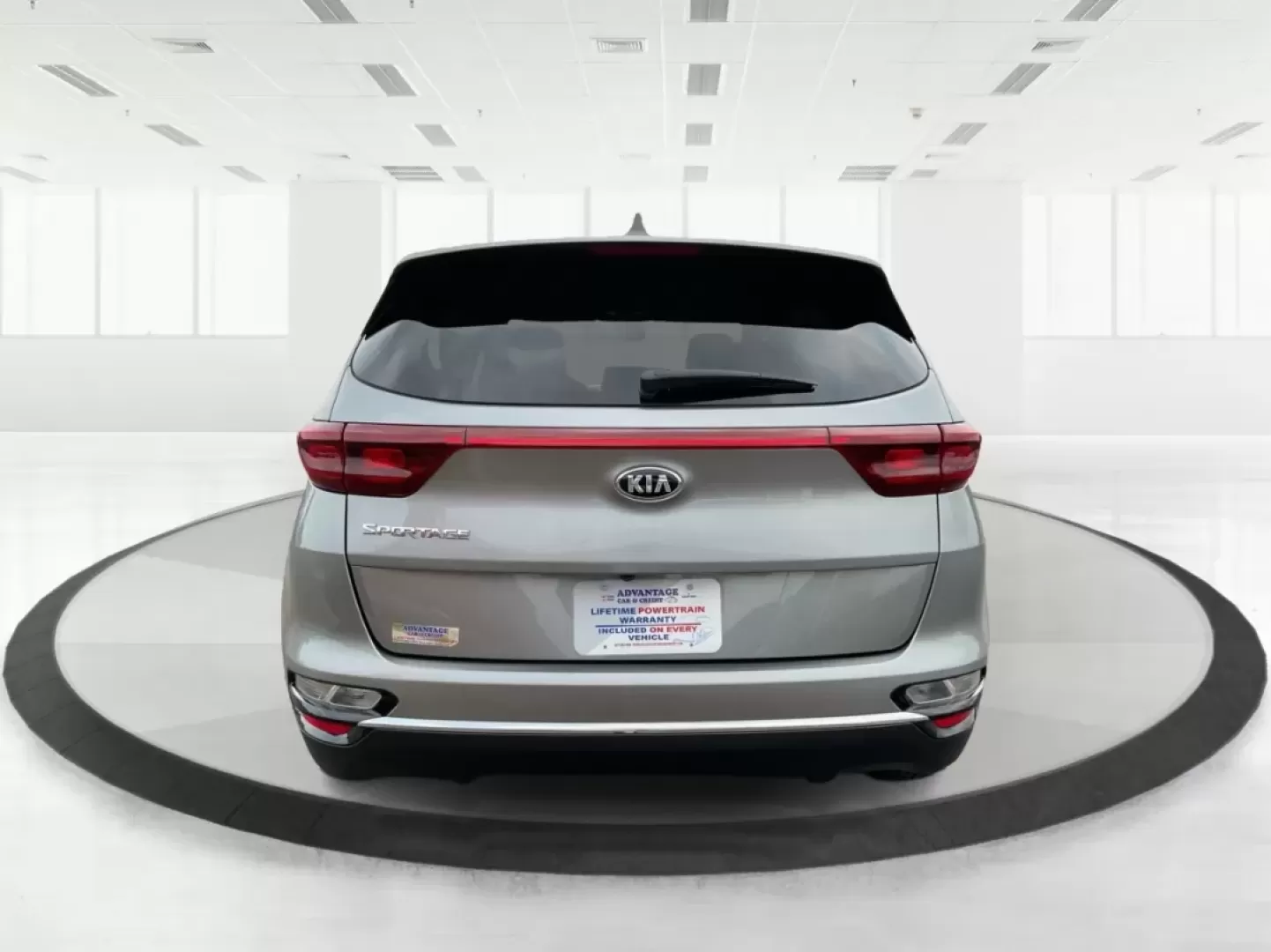 2020 Kia Sportage LX (KNDPMCAC7L7) with an Theta II 2.4L I-4 gasoline direct injection engine, located at 1951 S Dayton Lakeview Rd., New Carlisle, OH, 45344, (937) 908-9800, 39.890999, -84.050255 - **Adventure Awaits with the 2020 Kia Sportage LX Your Perfect Crossover Companion!**<br /> <br /> Are you ready to elevate your daily commutes or embark on unforgettable road trips with your family? Look no further! At Advantage Car and Credit in Fairborn, OH, we proudly present this stylish 2020 K - Photo#3