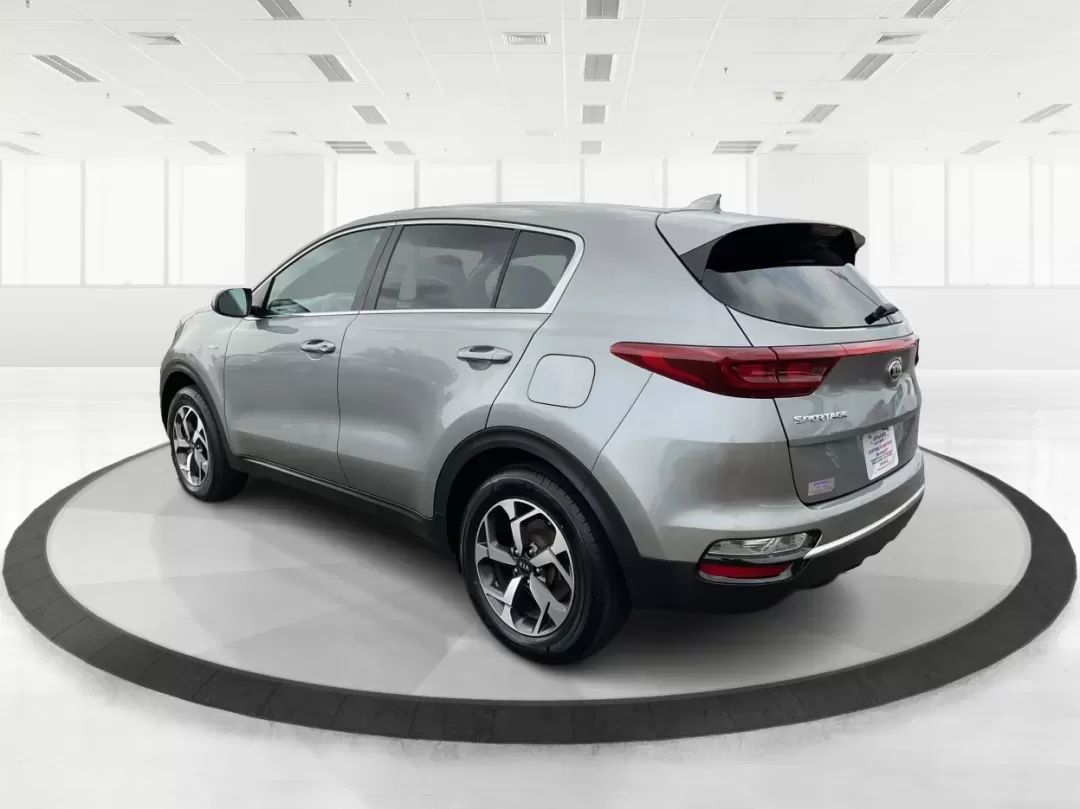 2020 Kia Sportage LX (KNDPMCAC7L7) with an Theta II 2.4L I-4 gasoline direct injection engine, located at 1951 S Dayton Lakeview Rd., New Carlisle, OH, 45344, (937) 908-9800, 39.890999, -84.050255 - **Adventure Awaits with the 2020 Kia Sportage LX Your Perfect Crossover Companion!**<br /> <br /> Are you ready to elevate your daily commutes or embark on unforgettable road trips with your family? Look no further! At Advantage Car and Credit in Fairborn, OH, we proudly present this stylish 2020 K - Photo#4
