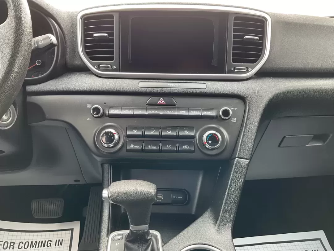 2020 Kia Sportage LX (KNDPMCAC7L7) with an Theta II 2.4L I-4 gasoline direct injection engine, located at 1951 S Dayton Lakeview Rd., New Carlisle, OH, 45344, (937) 908-9800, 39.890999, -84.050255 - **Adventure Awaits with the 2020 Kia Sportage LX Your Perfect Crossover Companion!**<br /> <br /> Are you ready to elevate your daily commutes or embark on unforgettable road trips with your family? Look no further! At Advantage Car and Credit in Fairborn, OH, we proudly present this stylish 2020 K - Photo#13