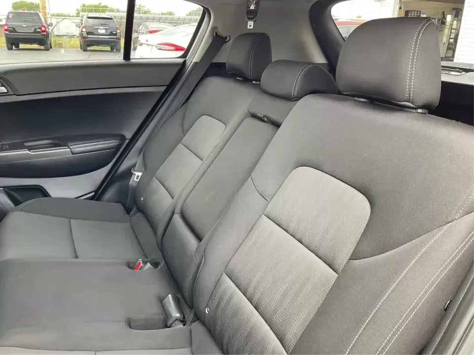 2020 Kia Sportage LX (KNDPMCAC7L7) with an Theta II 2.4L I-4 gasoline direct injection engine, 6A transmission, located at 1230 East Main St, Xenia, OH, 45385, (937) 908-9800, 39.688026, -83.910172 - **Adventure Awaits with the 2020 Kia Sportage LX Your Perfect Crossover Companion!**<br /> <br /> Are you ready to elevate your daily commutes or embark on unforgettable road trips with your family? Look no further! At Advantage Car and Credit in Fairborn, OH, we proudly present this stylish 2020 K - Photo#10