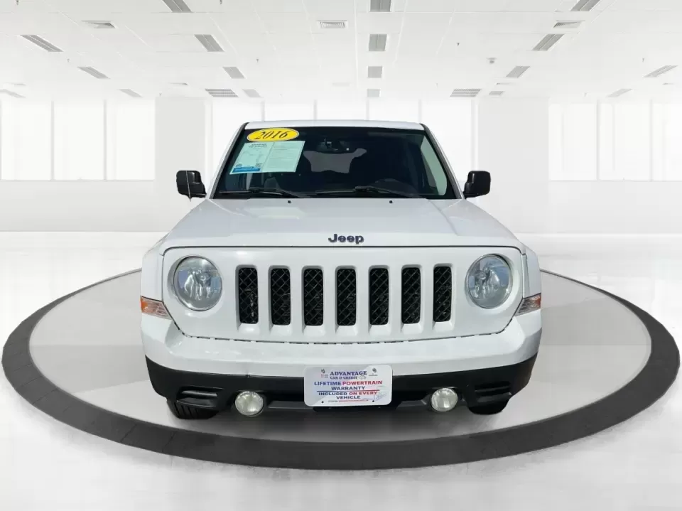 2016 Jeep Patriot Sport (1C4NJPBA0GD) with an 2.0L L4 DOHC 16V engine, Automatic transmission, located at 1951 S Dayton Lakeview Rd., New Carlisle, OH, 45344, (937) 908-9800, 39.890999, -84.050255 - **Unleash Your Adventurous Spirit with This 2016 Jeep Patriot Sport!**<br /> <br /> Are you looking for the perfect vehicle to elevate your weekend adventures or a reliable daily commuter? Look no further than this **2016 Jeep Patriot Sport**, now available at **Advantage Car and Credit - Xenia**. N - Photo#7