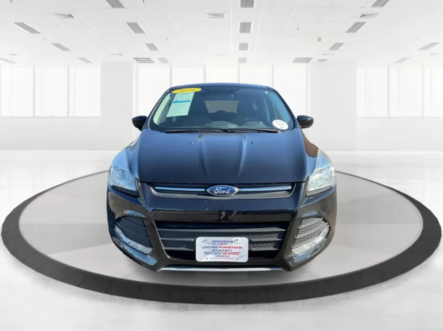 2016 Ford Escape SE (1FMCU9G92GU) with an Other engine, located at 1230 East Main St, Xenia, OH, 45385, (937) 908-9800, 39.688026, -83.910172 - **Adventure Awaits with the 2016 Ford Escape SE at Advantage Car and Credit - New Carlisle!**<br /> <br /> Are you ready to elevate your lifestyle with a vehicle that can handle both your daily commutes and weekend getaways? Look no further than this stunning 2016 Ford Escape SE, available now at Ad - Photo#7