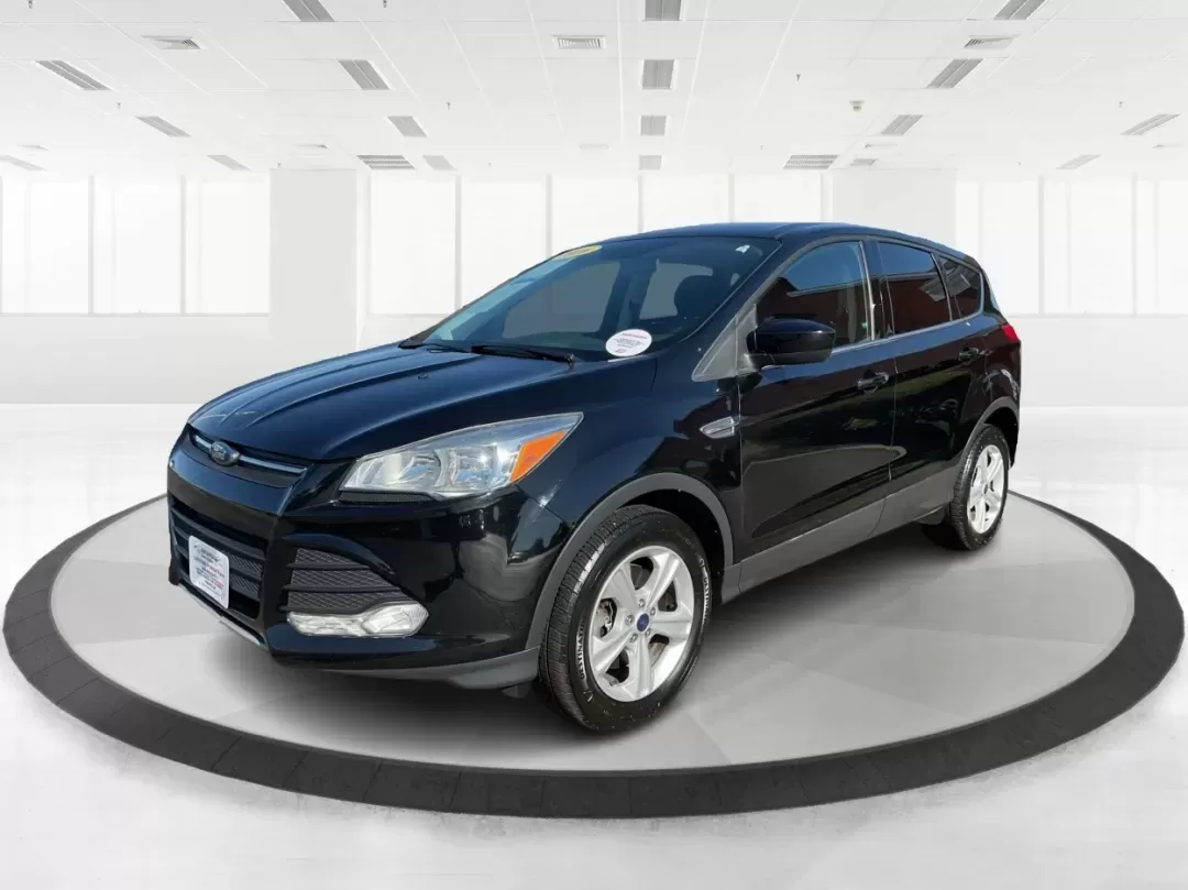 2016 Ford Escape SE (1FMCU9G92GU) with an 2.0L L4 DOHC 16V engine, 6-Speed Automatic transmission, located at 1230 East Main St, Xenia, OH, 45385, (937) 908-9800, 39.688026, -83.910172 - **Adventure Awaits with the 2016 Ford Escape SE at Advantage Car and Credit - New Carlisle!**<br /> <br /> Are you ready to elevate your lifestyle with a vehicle that can handle both your daily commutes and weekend getaways? Look no further than this stunning 2016 Ford Escape SE, available now at Ad - Photo#8