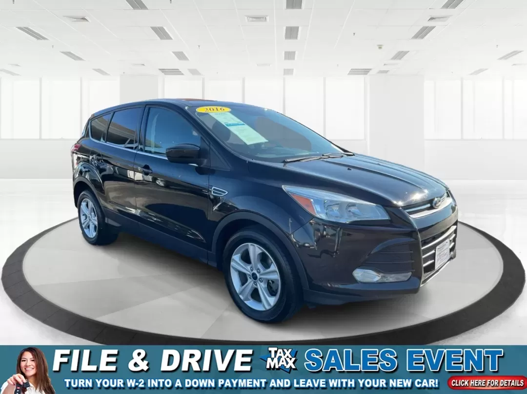 2016 Ford Escape SE (1FMCU9G92GU) with an 2.0L L4 DOHC 16V engine, 6-Speed Automatic transmission, located at 1230 East Main St, Xenia, OH, 45385, (937) 908-9800, 39.688026, -83.910172 - **Adventure Awaits with the 2016 Ford Escape SE at Advantage Car and Credit - New Carlisle!**<br /> <br /> Are you ready to elevate your lifestyle with a vehicle that can handle both your daily commutes and weekend getaways? Look no further than this stunning 2016 Ford Escape SE, available now at Ad - Photo#0
