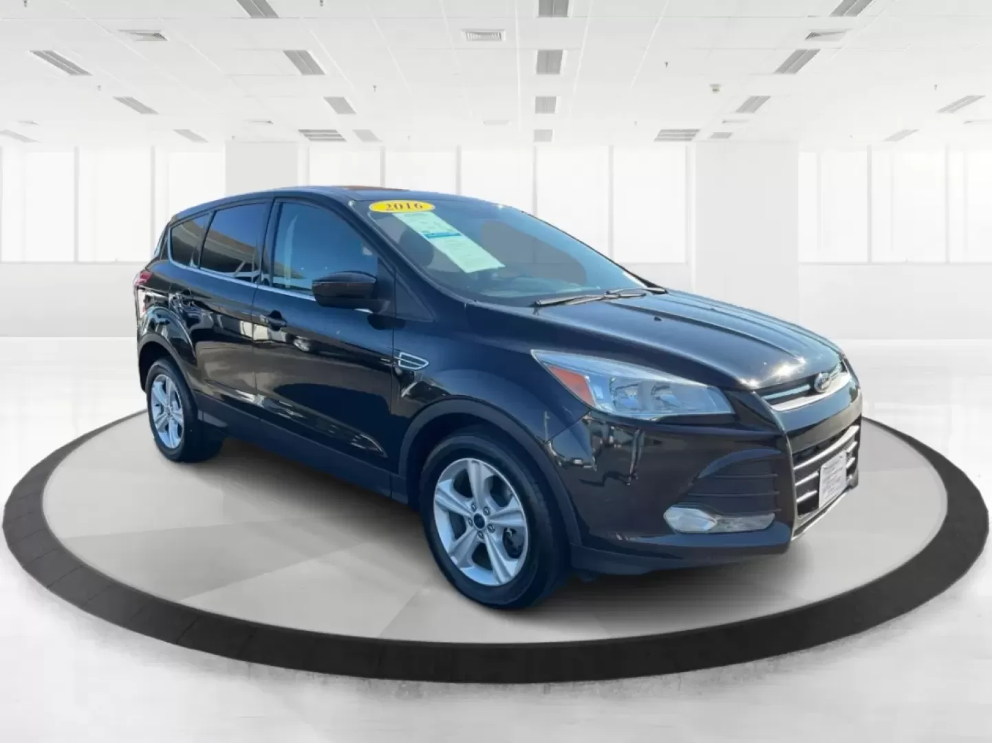 2016 Ford Escape SE (1FMCU9G92GU) with an Other engine, located at 1951 S Dayton Lakeview Rd., New Carlisle, OH, 45344, (937) 908-9800, 39.890999, -84.050255 - **Adventure Awaits with the 2016 Ford Escape SE at Advantage Car and Credit - New Carlisle!**<br /> <br /> Are you ready to elevate your lifestyle with a vehicle that can handle both your daily commutes and weekend getaways? Look no further than this stunning 2016 Ford Escape SE, available now at Ad - Photo#0
