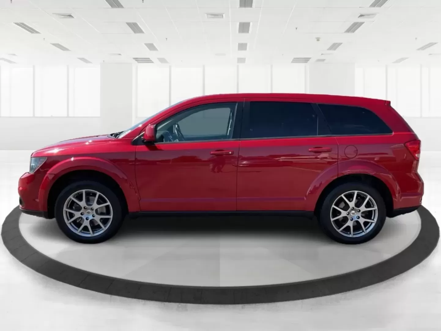 2018 Dodge Journey GT AWD (3C4PDDEG1JT) with an Pentastar 3.6L V-6 DOHC engine, located at 880 E. National Road, Vandalia, OH, 45377, (937) 908-9800, 39.891918, -84.183594 - **Embrace Your Next Adventure with the 2018 Dodge Journey GT AWD!** <br /> <br /> Looking for a versatile vehicle that effortlessly blends family comfort, weekend adventure capabilities, and everyday practicality? Look no further than this stunning 2018 Dodge Journey GT AWD, available now at Advanta - Photo#4