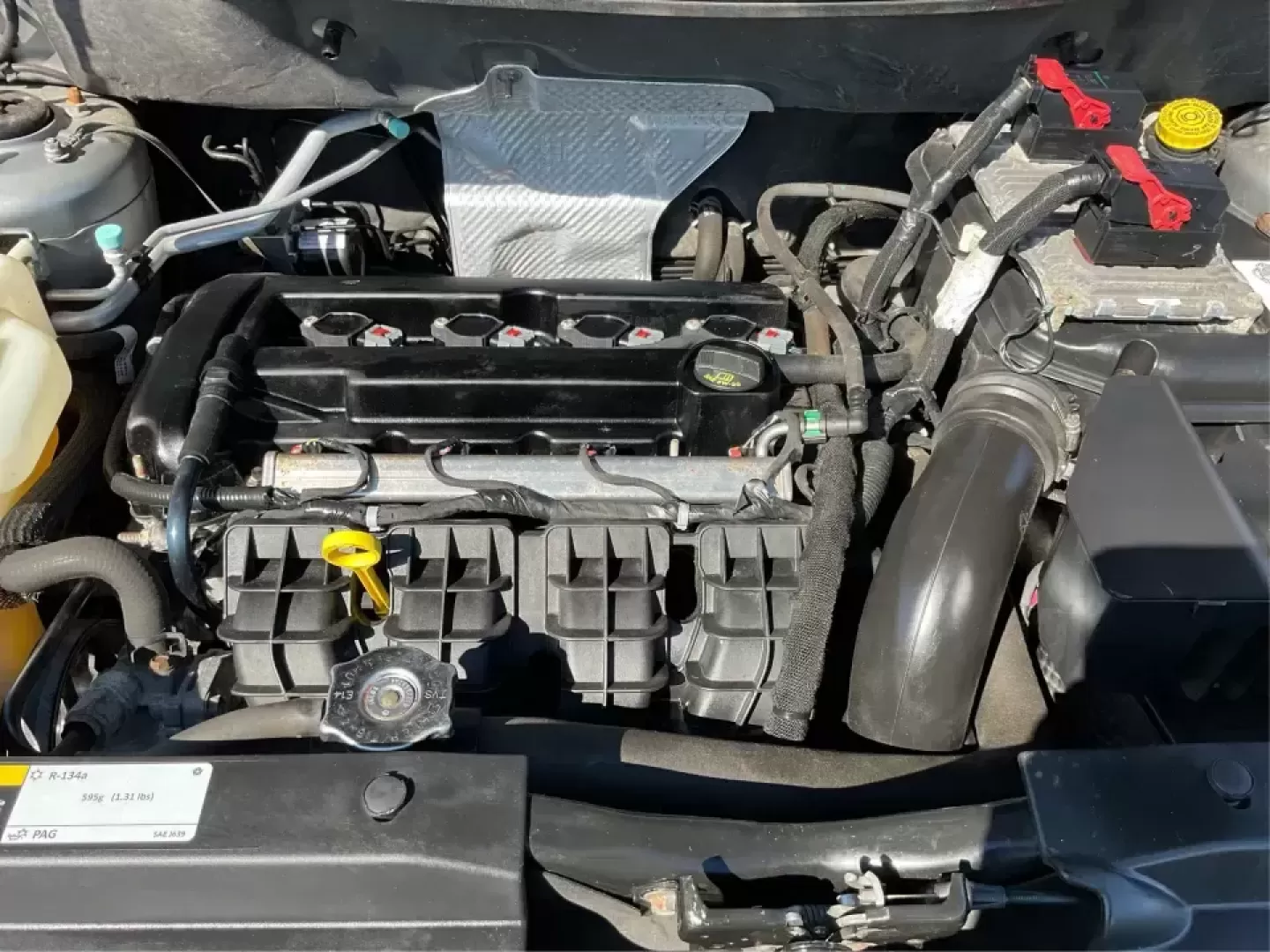 2015 Jeep Compass Altitude Edition (1C4NJCBA6FD) with an 2L I-4 DOHC engine, Continuously Variable Transmission (CVT) transmission, located at 8750 N County Rd 25A, Piqua, OH, 45356, (937) 908-9800, 40.164391, -84.232513 - **Adventure Awaits in the 2015 Jeep Compass Altitude Edition at Advantage Car and Credit - Fairborn!**<br /> <br /> Are you ready for your next adventure? The 2015 Jeep Compass Altitude Edition is your perfect companion for weekend getaways, family road trips, or even your daily commute! This versat - Photo#11