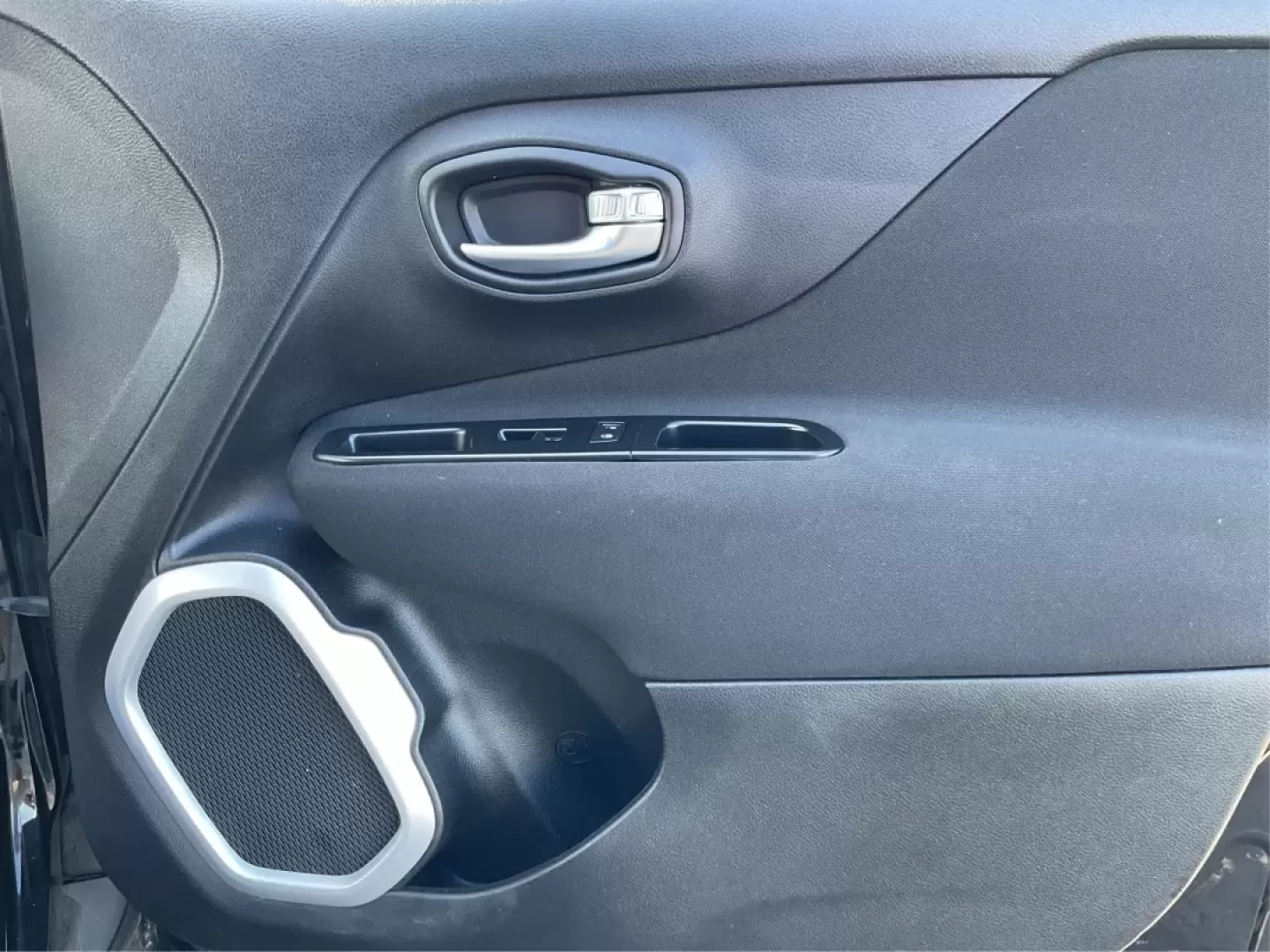 2018 Jeep Renegade Sport 4x4 (ZACCJBAB1JP) with an Other engine, located at 1951 S Dayton Lakeview Rd., New Carlisle, OH, 45344, (937) 908-9800, 39.890999, -84.050255 - Are you in search of a versatile vehicle that seamlessly adapts to your on-the-go lifestyle? Look no further than the **2018 Jeep Renegade Sport 4x4**, now available at **Advantage Car and Credit** in Piqua, OH. Perfect for weekend adventures, daily commutes, or family outings, this crossover offers - Photo#19