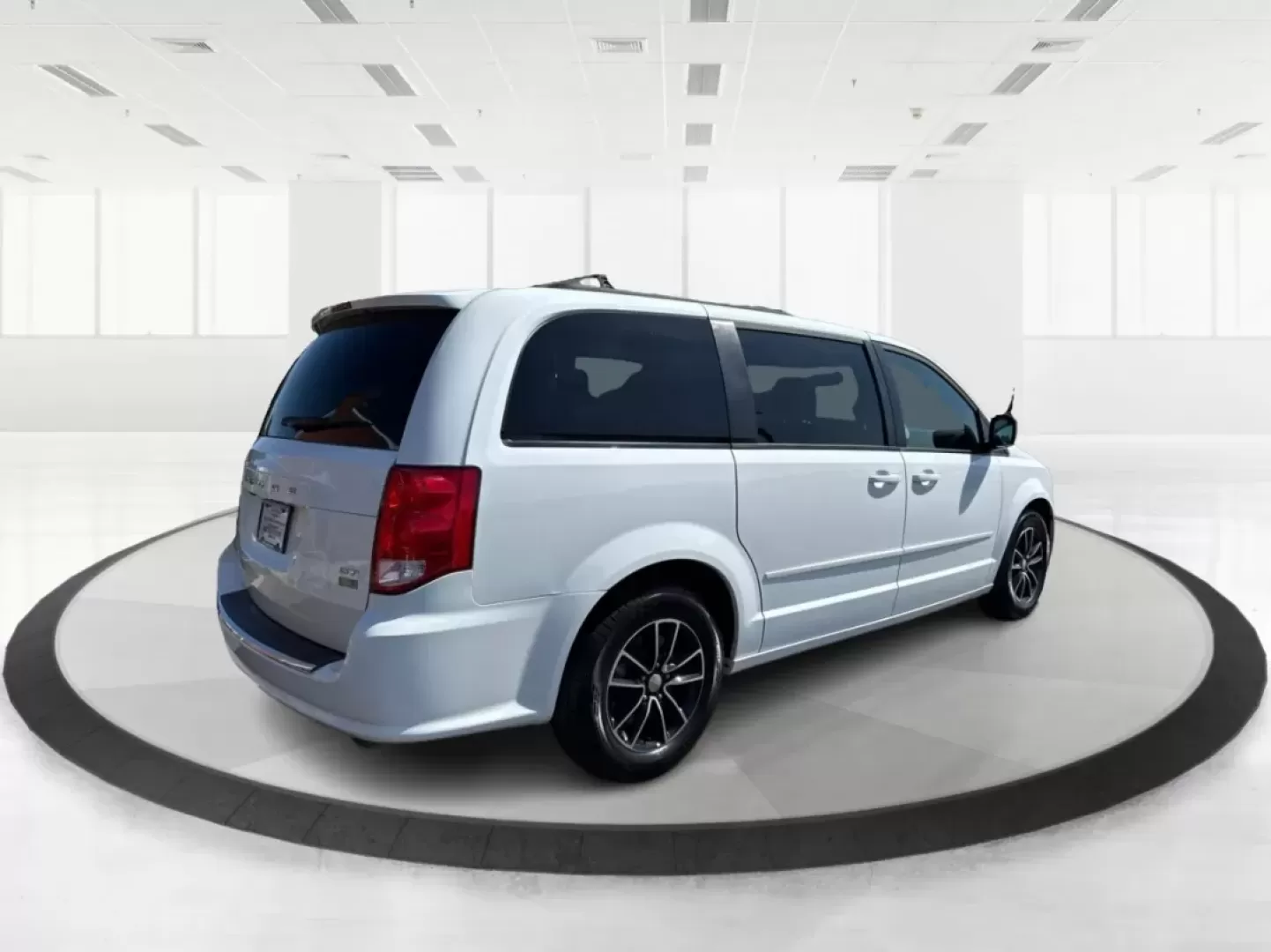 2017 Dodge Grand Caravan GT (2C4RDGEGXHR) with an Pentastar 3.6L V-6 DOHC engine, located at 8750 N County Rd 25A, Piqua, OH, 45356, (937) 908-9800, 40.164391, -84.232513 - Are you searching for the perfect family vehicle that offers both comfort and versatility? Look no further! At Advantage Car and Credit in Piqua, OH, we proudly present this 2017 Dodge Grand Caravan GT, designed to elevate your family adventures while keeping your budget in check. This spacious pass - Photo#2
