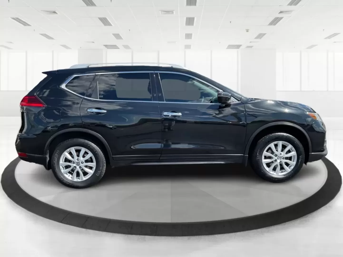 2017 Nissan Rogue SV (5N1AT2MV3HC) with an 2.5L I-4 DOHC engine, located at 1184 Kauffman Ave, Fairborn, OH, 45324, (937) 908-9800, 39.807072, -84.030914 - **Discover the 2017 Nissan Rogue SV: Your Ultimate Family Adventure Companion!**<br /> <br /> Are you in search of the perfect vehicle that caters to both your family's needs and your adventurous spirit? Look no further than the 2017 Nissan Rogue SV, an exceptional SUV that delivers comfort, versati - Photo#1