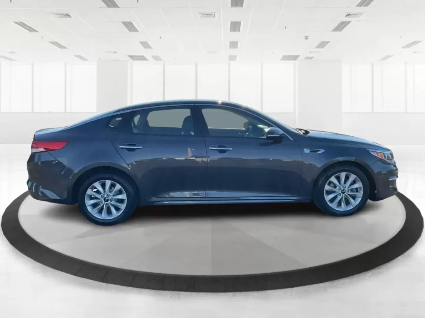 2017 Kia Optima EX (5XXGU4L34HG) with an Theta II 2.4L I-4 gasoline direct injection engine, located at 8750 N County Rd 25A, Piqua, OH, 45356, (937) 908-9800, 40.164391, -84.232513 - **Discover Your Perfect Drive: 2017 Kia Optima EX at Advantage Car and Credit - Piqua**<br /> <br /> Are you looking for a reliable sedan that promises comfort, style, and exceptional fuel efficiency? The 2017 Kia Optima EX is your ideal companion for daily commutes, weekend adventures, or family ou - Photo#1