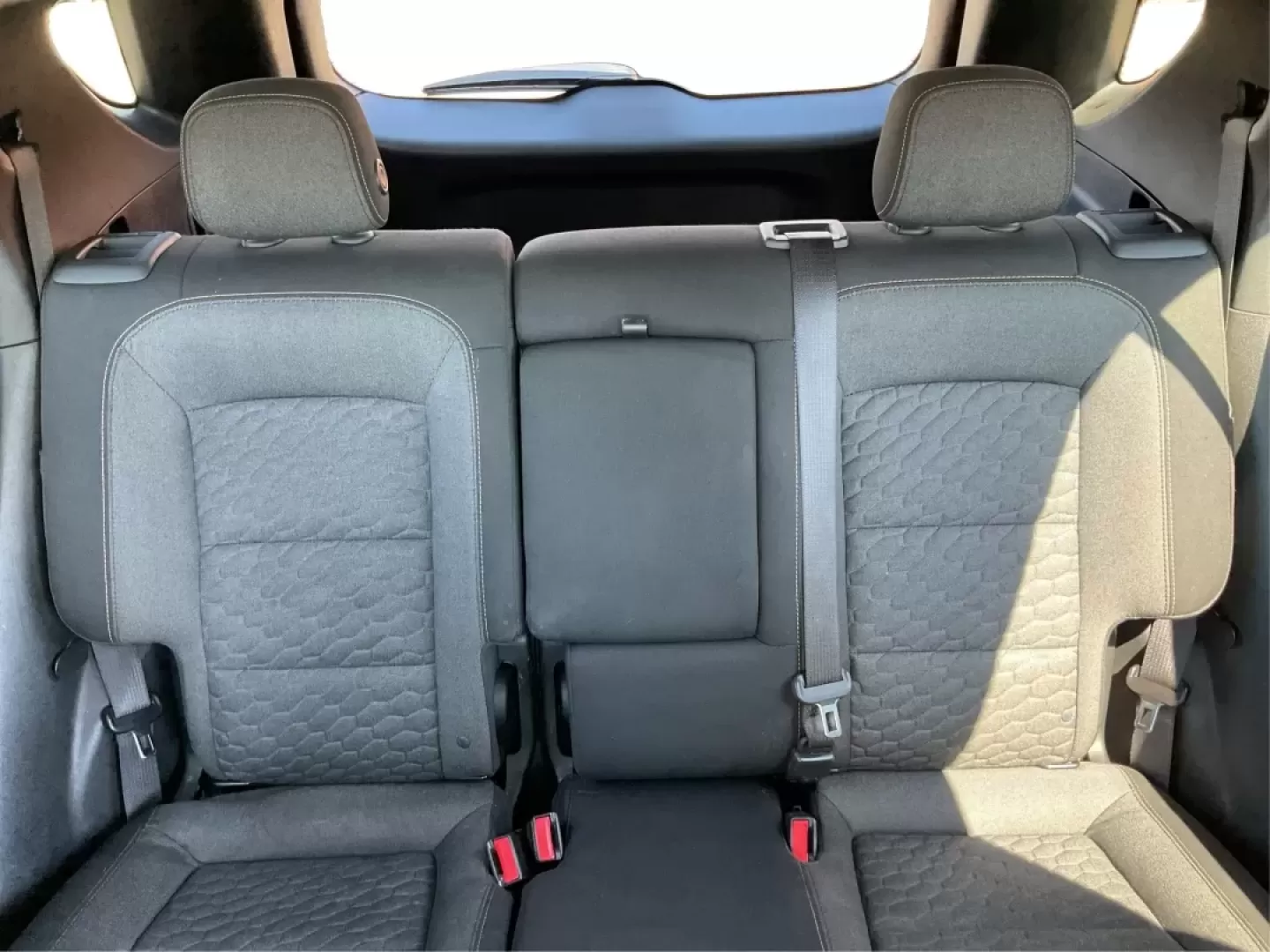 2018 Chevrolet Equinox LT (2GNAXSEV7J6) with an 1.5L I-4 gasoline direct injection engine, located at 1951 S Dayton Lakeview Rd., New Carlisle, OH, 45344, (937) 908-9800, 39.890999, -84.050255 - Are you searching for a versatile vehicle that effortlessly combines style, comfort, and practicality? Look no further! At Advantage Car and Credit - Troy, located at 1099 N County Rd 25A, Troy, OH 45373, we are excited to present a fantastic opportunity to own a 2018 Chevrolet Equinox LT, perfect f - Photo#14