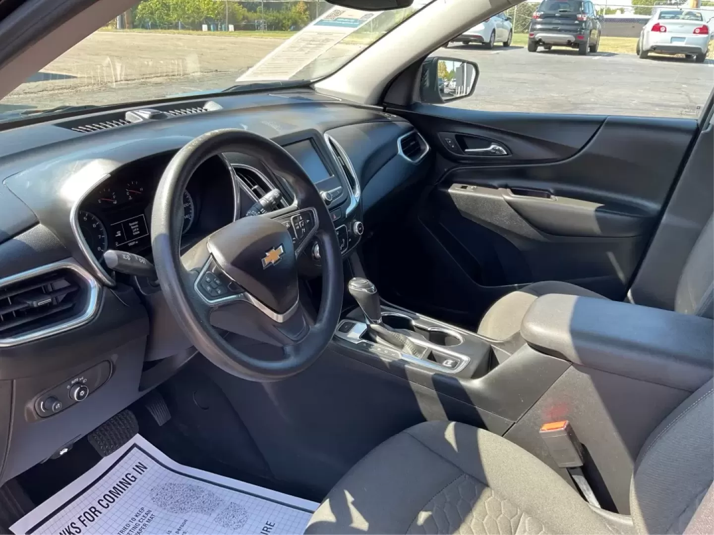 2018 Chevrolet Equinox LT (2GNAXSEV7J6) with an 1.5L I-4 gasoline direct injection engine, located at 1099 N County Rd 25A , Troy, OH, 45373, (937) 908-9800, 40.057079, -84.212883 - Are you searching for a versatile vehicle that effortlessly combines style, comfort, and practicality? Look no further! At Advantage Car and Credit - Troy, located at 1099 N County Rd 25A, Troy, OH 45373, we are excited to present a fantastic opportunity to own a 2018 Chevrolet Equinox LT, perfect f - Photo#9
