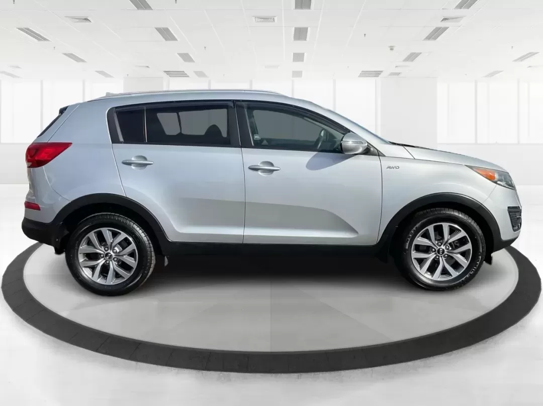 2015 Kia Sportage LX (KNDPBCAC2F7) with an Other engine, located at 401 Woodman Dr, Riverside, OH, 45431, (937) 908-9800, 39.760899, -84.123421 - Are you ready to elevate your driving experience and embark on unforgettable adventures? Look no further than this 2015 Kia Sportage LX, perfect for those who crave a reliable crossover that blends style with versatility. Whether you're commuting to work, shuttling the kids to school, or planning a - Photo#1
