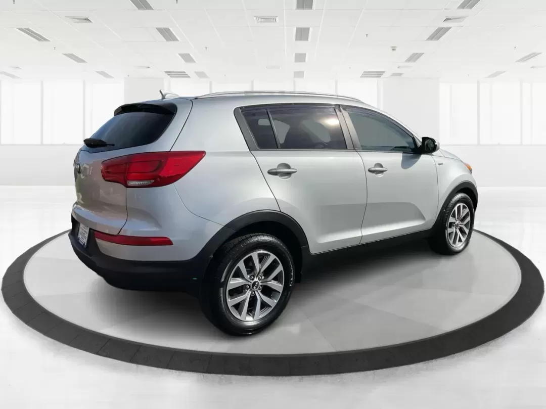 2015 Kia Sportage LX (KNDPBCAC2F7) with an Other engine, located at 401 Woodman Dr, Riverside, OH, 45431, (937) 908-9800, 39.760899, -84.123421 - Are you ready to elevate your driving experience and embark on unforgettable adventures? Look no further than this 2015 Kia Sportage LX, perfect for those who crave a reliable crossover that blends style with versatility. Whether you're commuting to work, shuttling the kids to school, or planning a - Photo#2