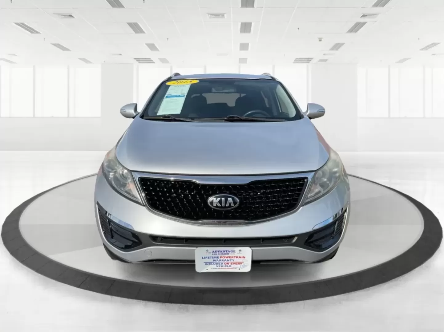 2015 Kia Sportage LX (KNDPBCAC2F7) with an Other engine, located at 401 Woodman Dr, Riverside, OH, 45431, (937) 908-9800, 39.760899, -84.123421 - Are you ready to elevate your driving experience and embark on unforgettable adventures? Look no further than this 2015 Kia Sportage LX, perfect for those who crave a reliable crossover that blends style with versatility. Whether you're commuting to work, shuttling the kids to school, or planning a - Photo#7