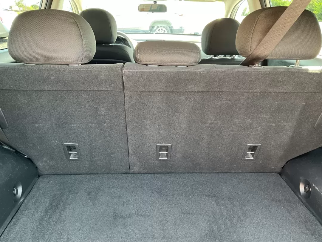 2015 Kia Sportage LX (KNDPBCAC2F7) with an Other engine, located at 401 Woodman Dr, Riverside, OH, 45431, (937) 908-9800, 39.760899, -84.123421 - Are you ready to elevate your driving experience and embark on unforgettable adventures? Look no further than this 2015 Kia Sportage LX, perfect for those who crave a reliable crossover that blends style with versatility. Whether you're commuting to work, shuttling the kids to school, or planning a - Photo#11