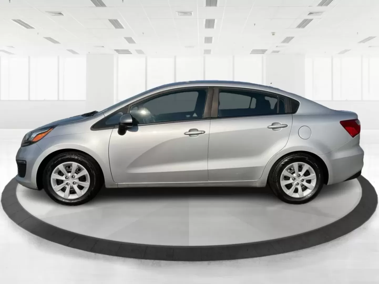 2017 Kia Rio LX (KNADM4A32H6) with an Gamma 1.6L I-4 gasoline direct injection engine, located at 880 E. National Road, Vandalia, OH, 45377, (937) 908-9800, 39.891918, -84.183594 - **Discover Ultimate Convenience with the 2017 Kia Rio at Advantage Car and Credit - Riverside!**<br /> <br /> Are you in search of a reliable vehicle that perfectly balances style and efficiency? The 2017 Kia Rio, located at Advantage Car and Credit in Riverside, OH, is an ideal choice for budget-co - Photo#5