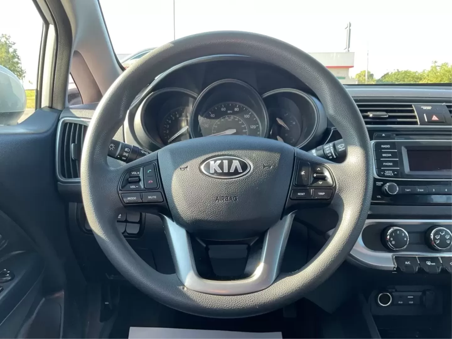 2017 Kia Rio LX (KNADM4A32H6) with an Gamma 1.6L I-4 gasoline direct injection engine, located at 880 E. National Road, Vandalia, OH, 45377, (937) 908-9800, 39.891918, -84.183594 - **Discover Ultimate Convenience with the 2017 Kia Rio at Advantage Car and Credit - Riverside!**<br /> <br /> Are you in search of a reliable vehicle that perfectly balances style and efficiency? The 2017 Kia Rio, located at Advantage Car and Credit in Riverside, OH, is an ideal choice for budget-co - Photo#15