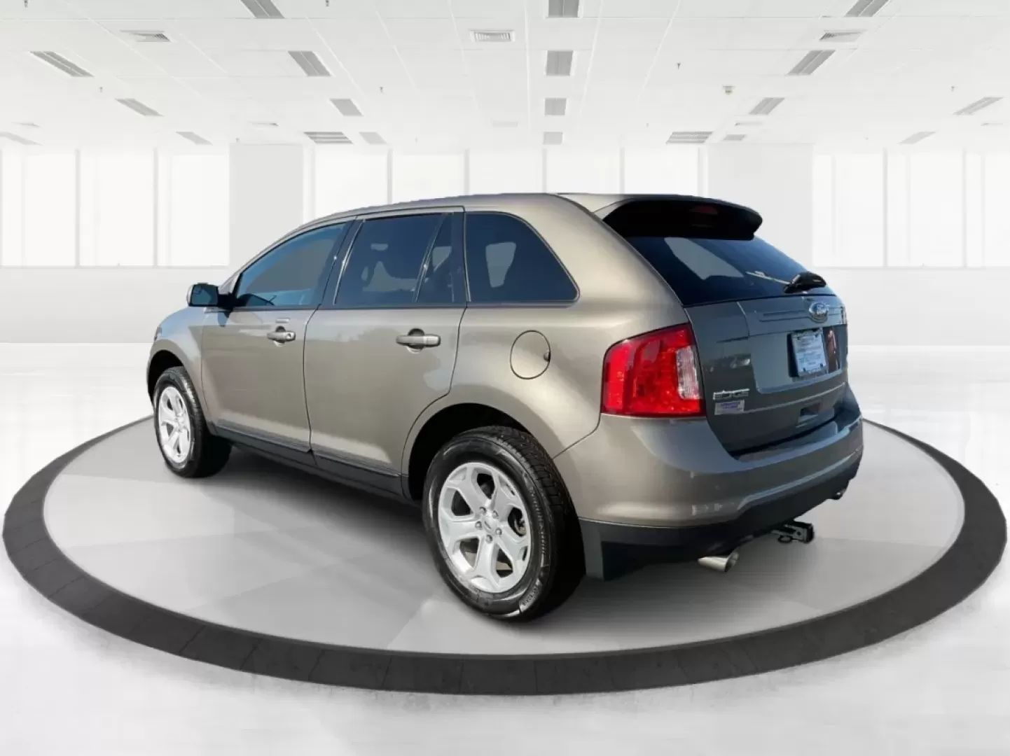 2013 Ford Edge SEL (2FMDK3JC5DB) with an Other engine, located at 4508 South Dixie Dr, Moraine, OH, 45439, (937) 908-9800, 39.689976, -84.218452 - ### Discover Adventure with the 2013 Ford Edge SEL at Advantage Car and Credit - Moraine<br /> <br /> Are you searching for a reliable SUV that effortlessly blends style, comfort, and capability? Look no further than the 2013 Ford Edge SEL available at Advantage Car and Credit in Moraine, OH. This v - Photo#4