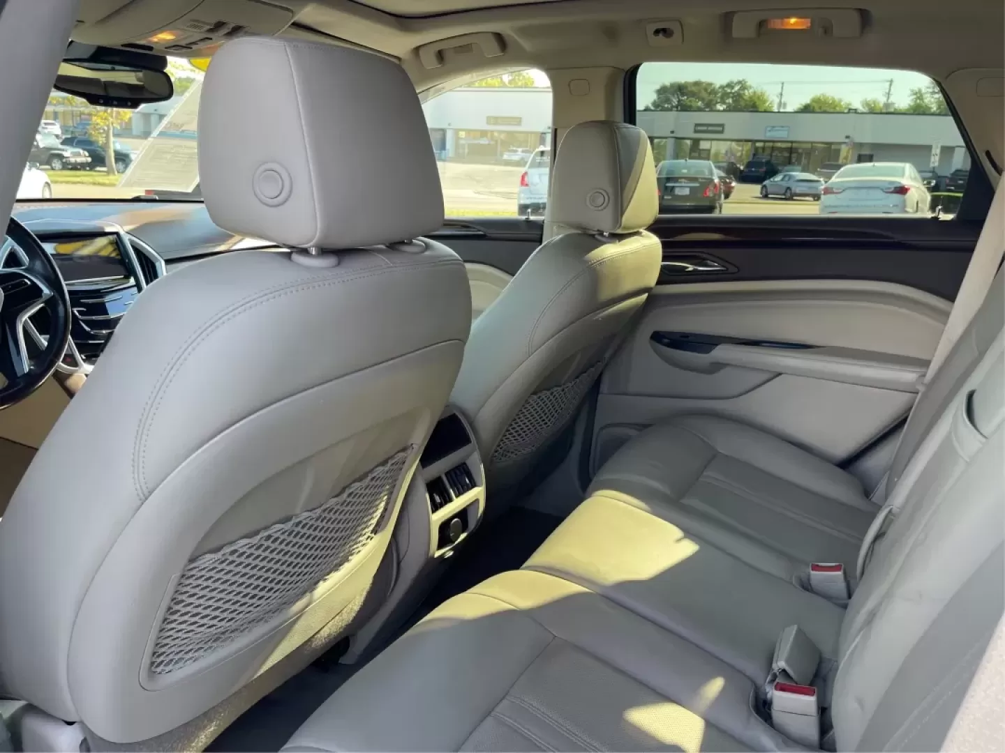 2014 Cadillac SRX Luxury Collection (3GYFNEE35ES) with an 3.6L V-6 gasoline direct injection engine, located at 1099 N County Rd 25A , Troy, OH, 45373, (937) 908-9800, 40.057079, -84.212883 - **Experience Luxury and Adventure with the 2014 Cadillac SRX at Advantage Car and Credit - Troy!**<br /> <br /> Are you ready to elevate your driving experience? The 2014 Cadillac SRX Luxury Collection is the perfect blend of sophistication and practicality, making it an ideal choice for those seeki - Photo#10