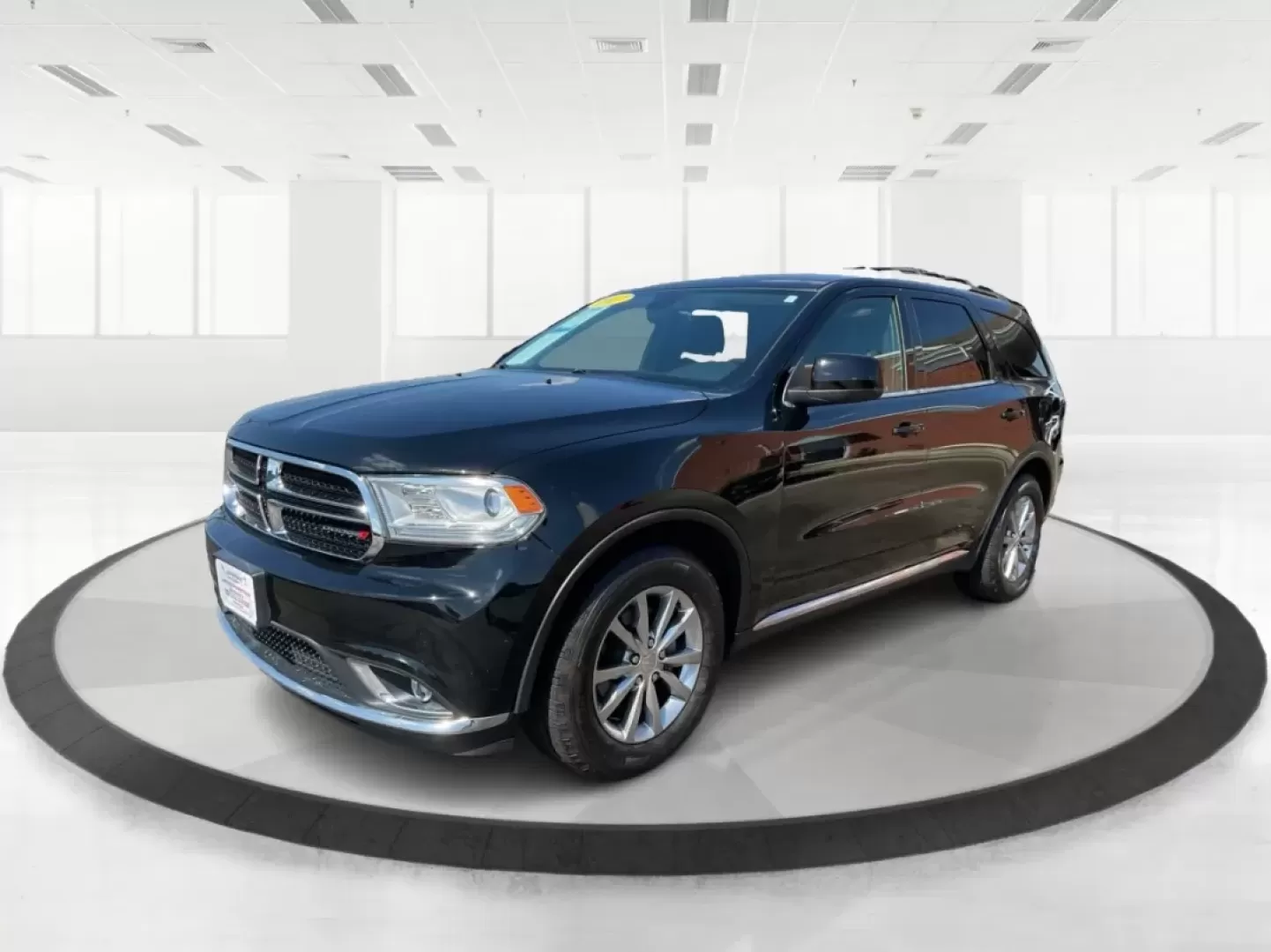 2017 Dodge Durango SXT RWD (1C4RDHAG7HC) with an Pentastar 3.6L V-6 DOHC engine, located at 1951 S Dayton Lakeview Rd., New Carlisle, OH, 45344, (937) 908-9800, 39.890999, -84.050255 - ### Experience the Perfect Blend of Style and Function with the 2017 Dodge Durango SXT!<br /> <br /> If you're on the hunt for a versatile SUV that can seamlessly fit into your busy lifestyle, look no further than this stunning **2017 Dodge Durango SXT RWD**. Ideal for families, weekend adventurers, - Photo#8