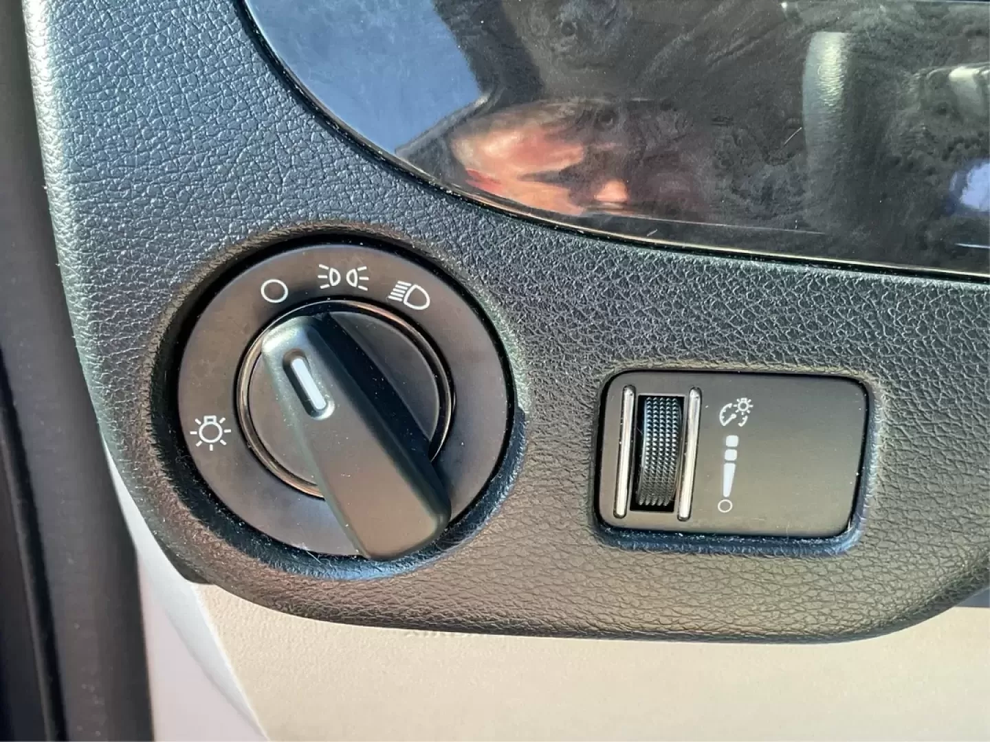 2013 Dodge Grand Caravan SXT (2C4RDGCG8DR) with an Pentastar 3.6L V-6 DOHC engine, located at 4508 South Dixie Dr, Moraine, OH, 45439, (937) 908-9800, 39.689976, -84.218452 - **Adventure Awaits: 2013 Dodge Grand Caravan SXT - Perfect for Family Road Trips!**<br /> <br /> Are you ready to elevate your family adventures? The 2013 Dodge Grand Caravan SXT is not just a vehicle; it's a lifestyle changer designed for busy families, weekend explorers, and those who appreciate t - Photo#16