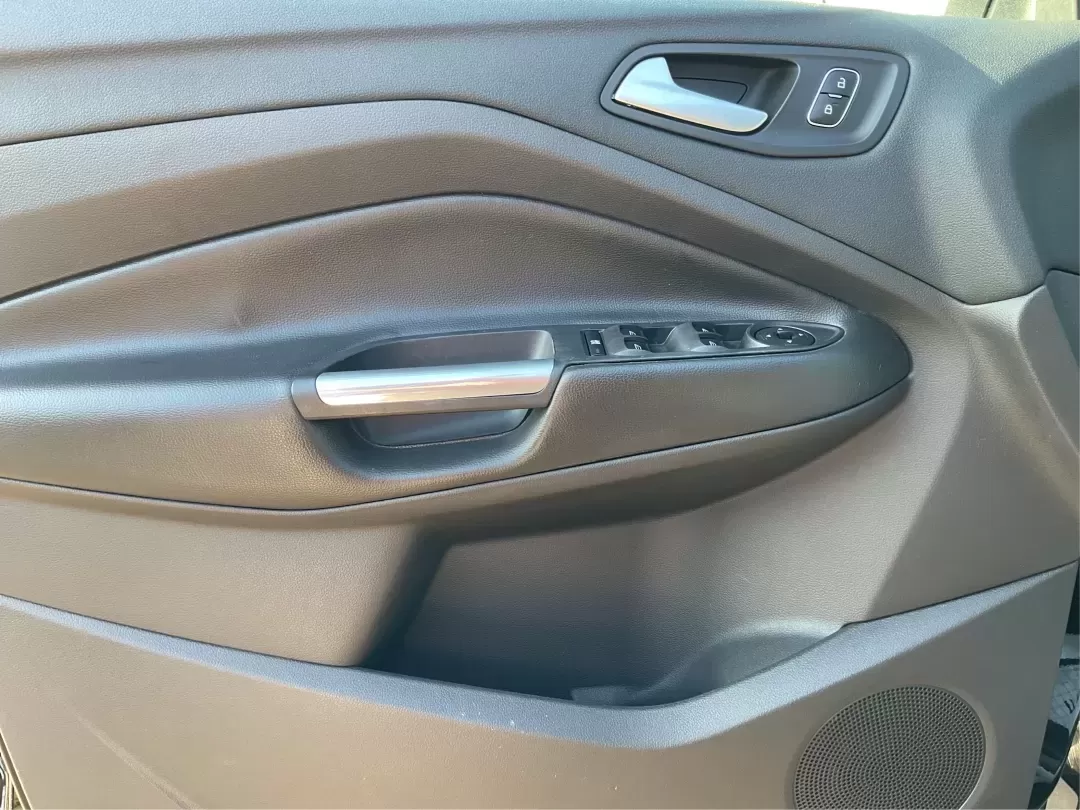 2018 Ford Escape SE (1FMCU0GD6JU) with an Other engine, located at 1184 Kauffman Ave, Fairborn, OH, 45324, (937) 908-9800, 39.807072, -84.030914 - Experience adventure and comfort on the open road with the 2018 Ford Escape SE, available now at Advantage Car and Credit in Vandalia, OH. This versatile SUV is perfect for families, outdoor enthusiasts, and commuters alike, providing a seamless blend of style, safety, and functionality. With plenty - Photo#19