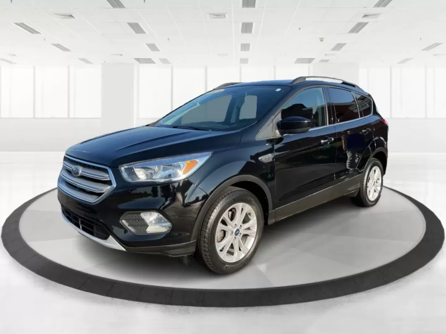 2018 Ford Escape SE (1FMCU0GD6JU) with an Other engine, located at 880 E. National Road, Vandalia, OH, 45377, (937) 908-9800, 39.891918, -84.183594 - Experience adventure and comfort on the open road with the 2018 Ford Escape SE, available now at Advantage Car and Credit in Vandalia, OH. This versatile SUV is perfect for families, outdoor enthusiasts, and commuters alike, providing a seamless blend of style, safety, and functionality. With plenty - Photo#8
